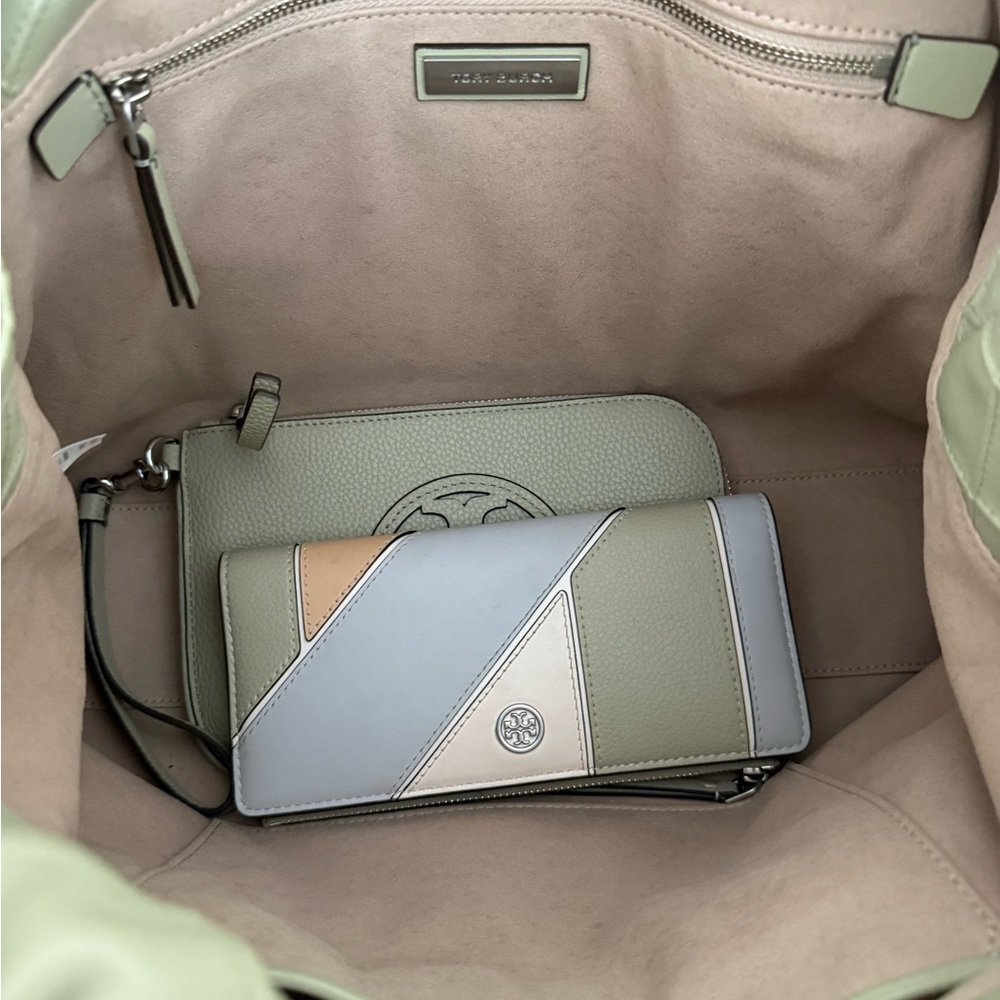 4 Piece Set! Tory Burch Quilted Chain Shoulder Bag - Fleming in Olive Sprig - Picture 15 of 16
